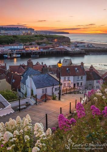 Little Gem Whitby Exterior photo