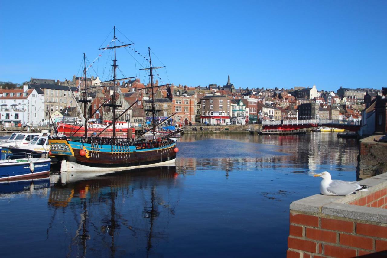Little Gem Whitby Exterior photo
